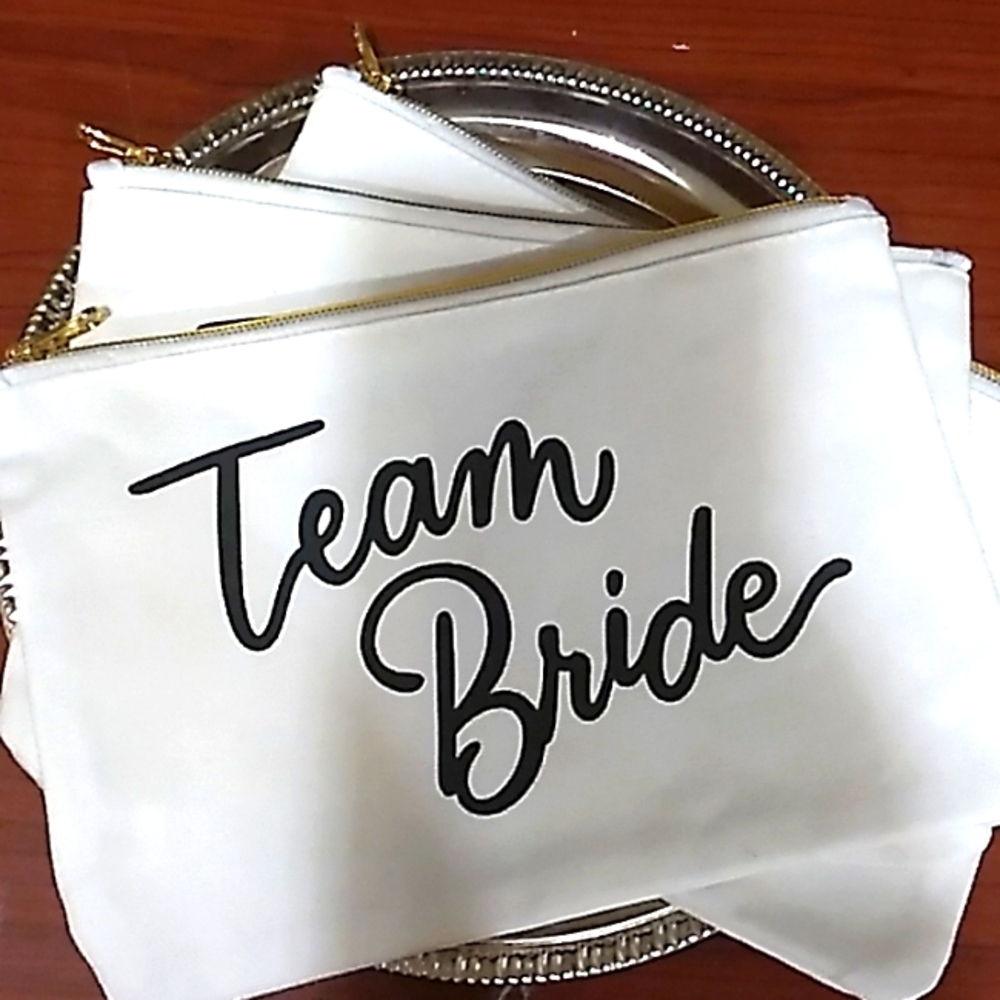 Cosmetic bag